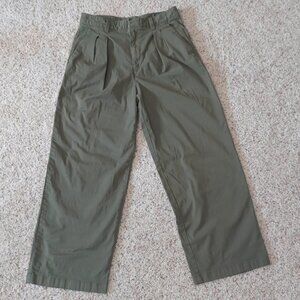 GAP Khaki Pleated Wide Leg Pants 4 Petite